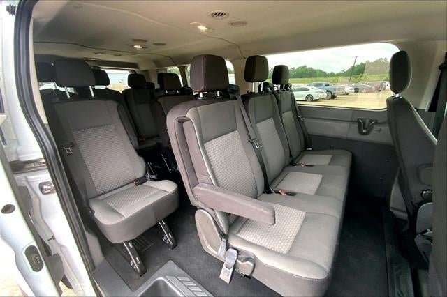 2024 Ford Transit Passenger Wagon 350 XLT
