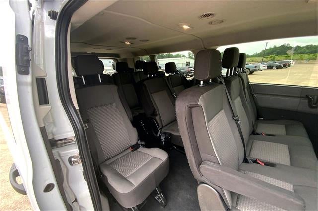 2024 Ford Transit Passenger Wagon 350 XLT