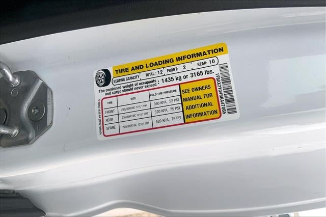 2024 Ford Transit Passenger Wagon 350 XLT
