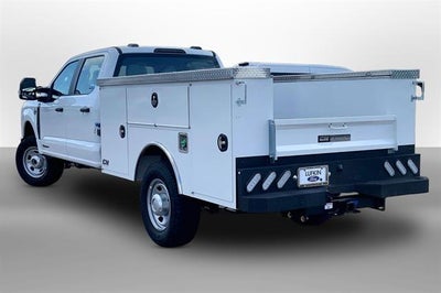 2027 Ford Super Duty F-350 SRW XL