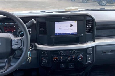 2027 Ford Super Duty F-350 SRW XL