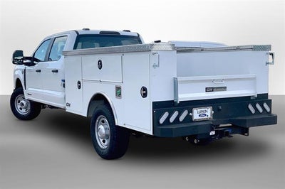 2027 Ford Super Duty F-350 SRW XL