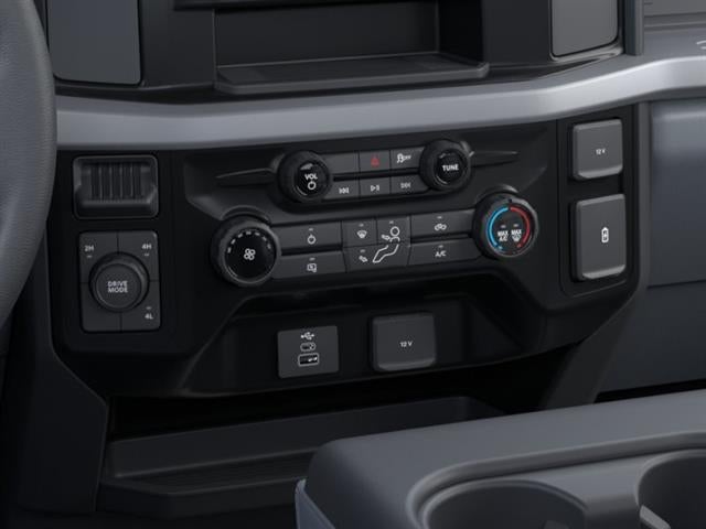 2026 Ford Super Duty F-350 DRW XL