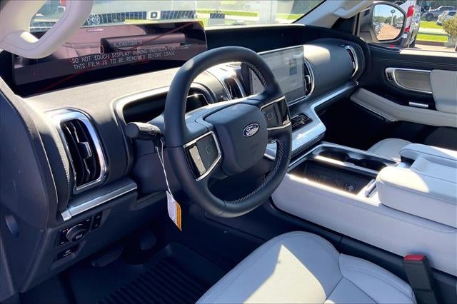 2027 Ford Expedition Max 4DR 4WD PLATINUM