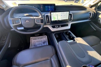 2025 Ford Expedition Active