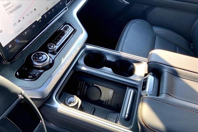 2027 Ford Expedition 4DR 4WD TREMOR