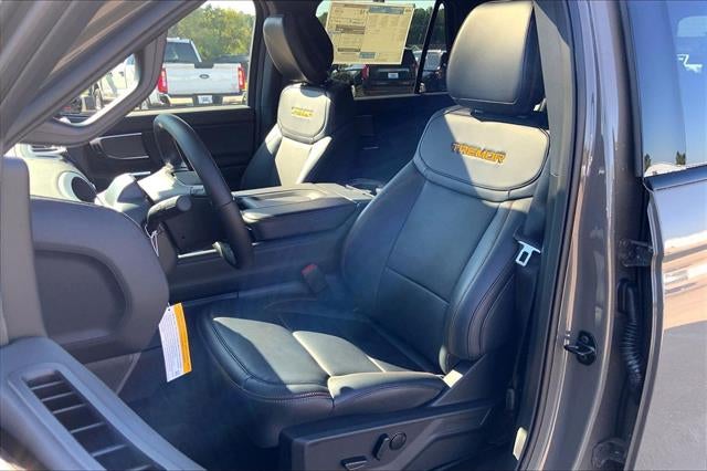 2027 Ford Expedition 4DR 4WD TREMOR