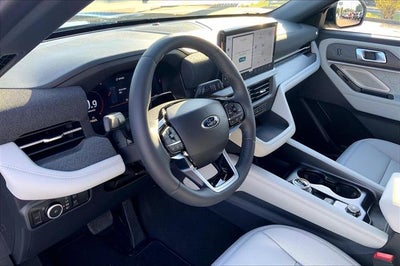 2027 Ford Explorer Platinum