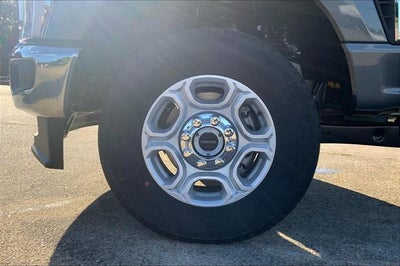 2027 Ford Super Duty F-250 SRW XLT
