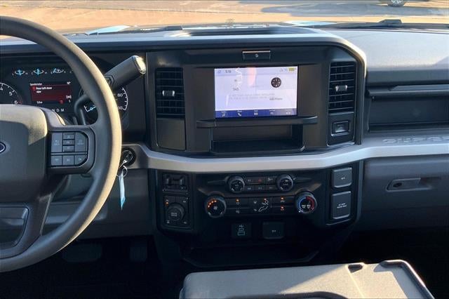 2027 Ford Super Duty F-250 SRW XLT