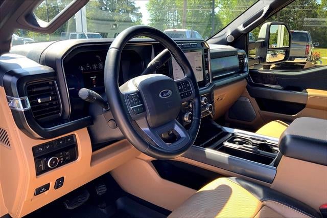 2023 Ford Super Duty F-250 SRW Lariat