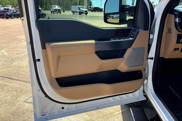 2023 Ford Super Duty F-250 SRW Lariat