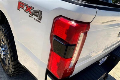 2023 Ford Super Duty F-250 SRW Lariat