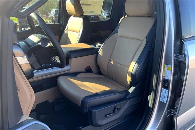 2027 Ford Super Duty F-250 SRW LARIAT