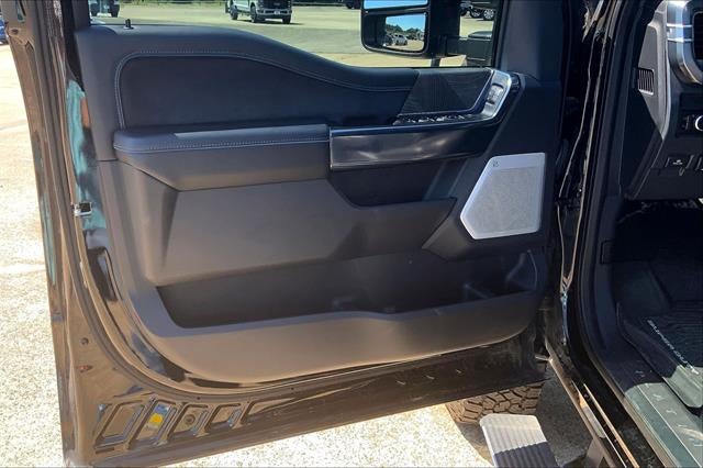 2025 Ford Super Duty F-250 SRW Platinum
