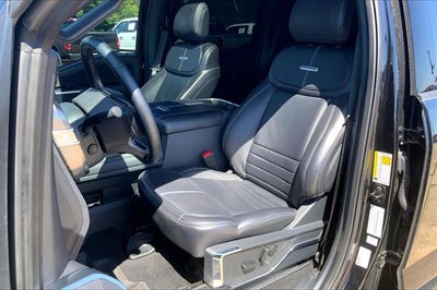 2025 Ford Super Duty F-250 SRW Platinum