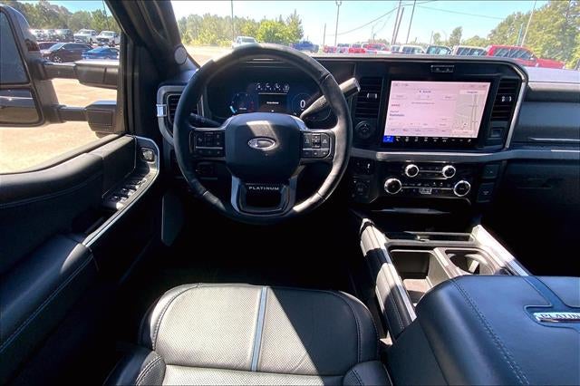 2025 Ford Super Duty F-250 SRW Platinum