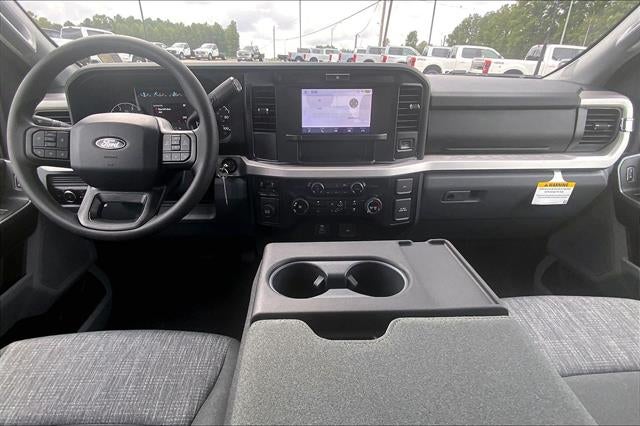 2027 Ford Super Duty F-350 SRW XLT