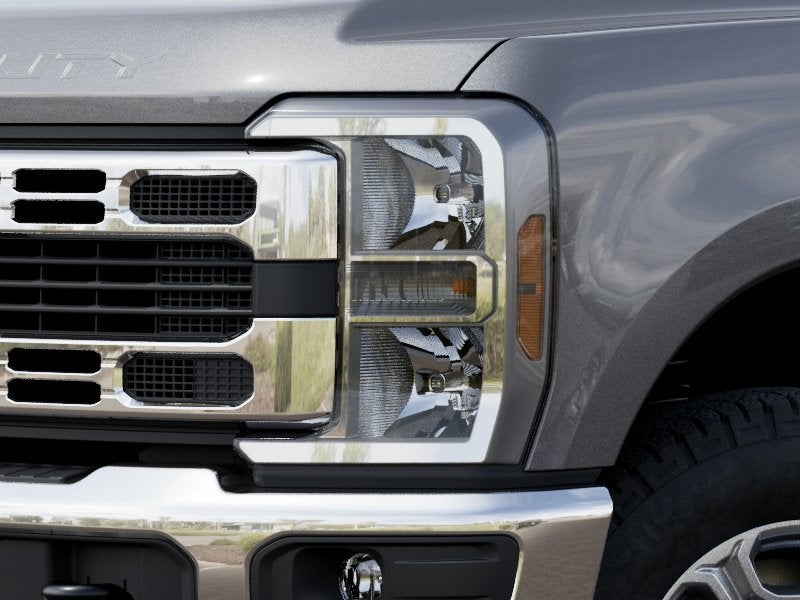 2027 Ford Super Duty F-350 SRW XLT