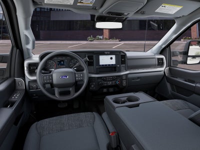 2027 Ford Super Duty F-350 SRW XLT