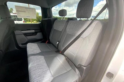 2027 Ford Super Duty F-350 SRW XLT