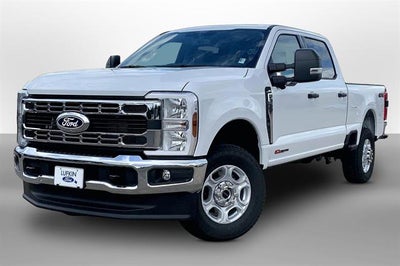 2027 Ford Super Duty F-350 SRW XLT