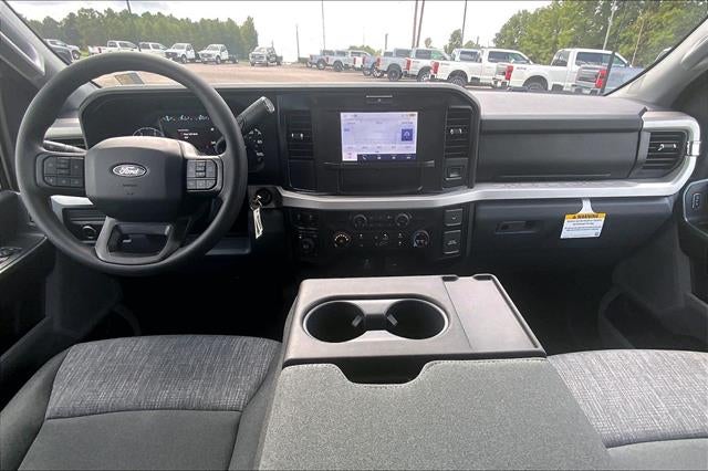 2027 Ford Super Duty F-350 SRW XLT