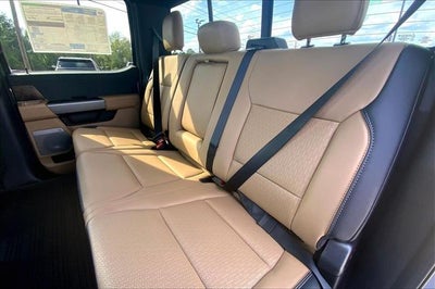 2027 Ford Super Duty F-350 SRW LARIAT