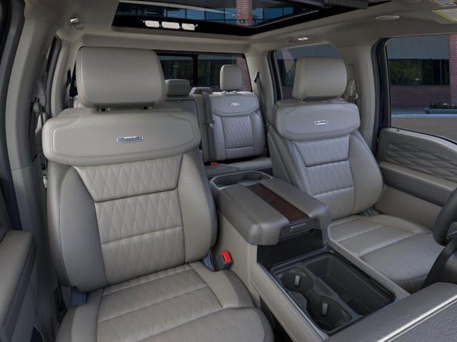 2025 Ford Super Duty F-350 DRW Platinum