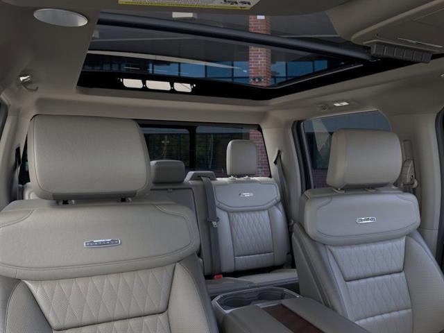 2025 Ford Super Duty F-350 DRW Platinum