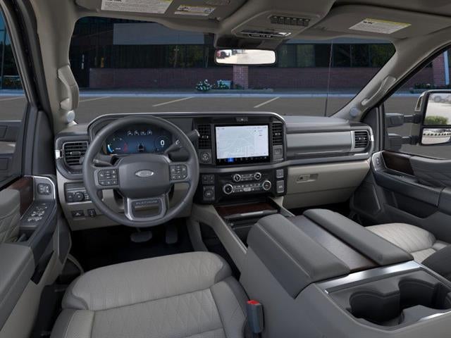 2025 Ford Super Duty F-350 DRW Platinum