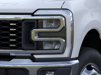 2026 Ford Super Duty F-350 DRW LARIAT
