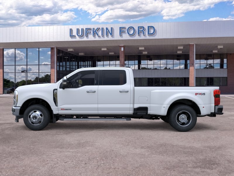 2026 Ford Super Duty F-350 DRW LARIAT