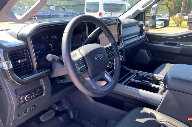 2026 Ford Super Duty F-350 DRW LARIAT