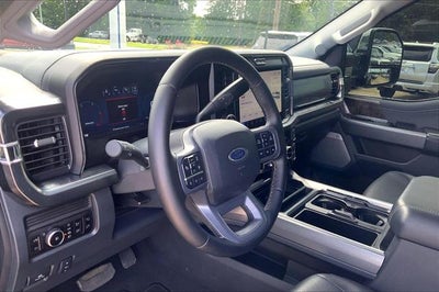 2025 Ford Super Duty F-350 DRW Lariat