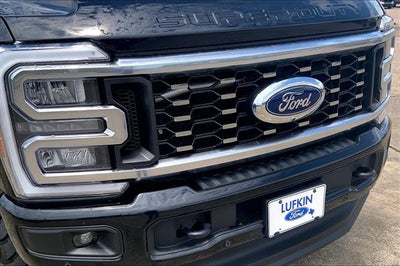 2025 Ford Super Duty F-350 DRW Lariat
