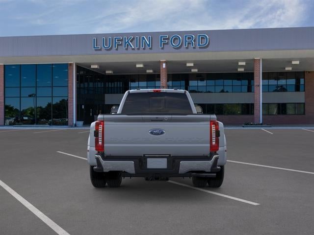 2026 Ford Super Duty F-350 DRW LARIAT