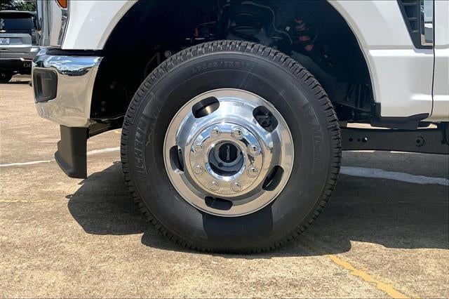 2026 Ford Super Duty F-350 DRW XLT