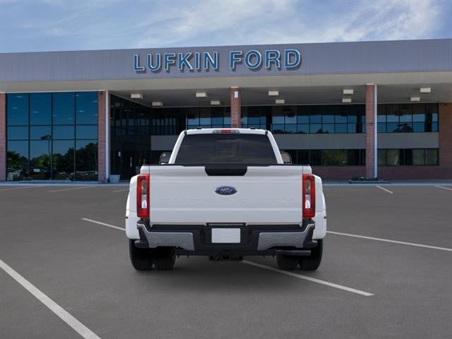 2026 Ford Super Duty F-350 DRW XLT