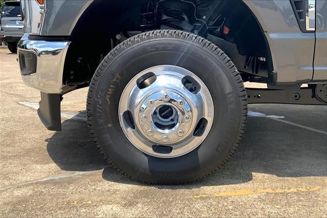 2026 Ford Super Duty F-350 DRW XLT
