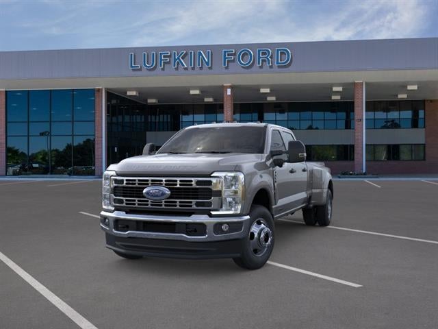 2026 Ford Super Duty F-350 DRW XLT