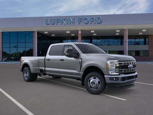 2026 Ford Super Duty F-350 DRW XLT