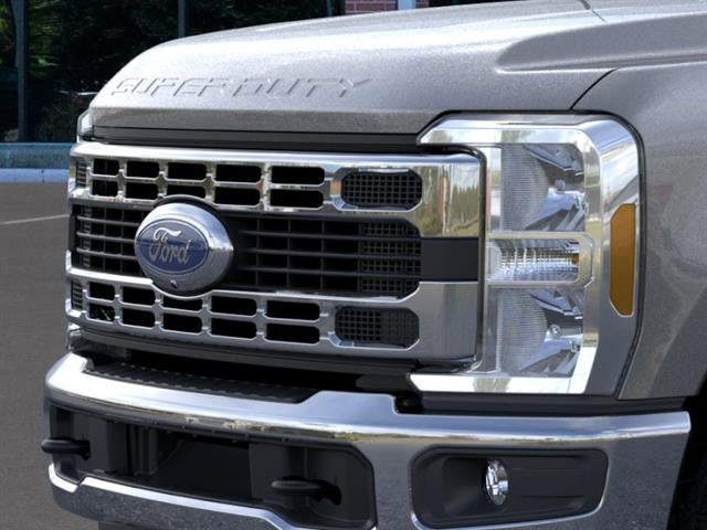 2026 Ford Super Duty F-350 DRW XLT