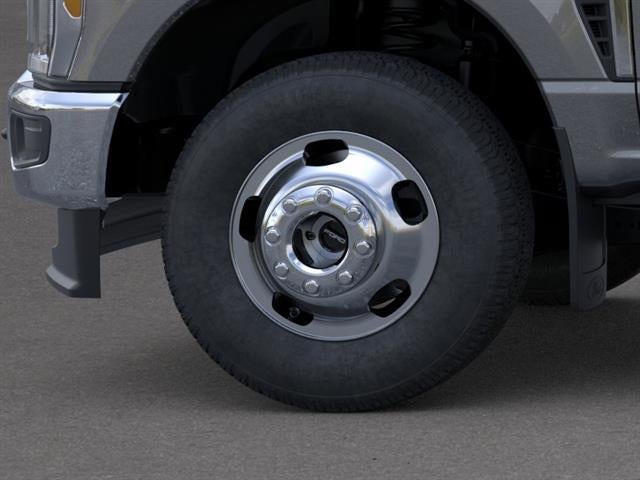 2026 Ford Super Duty F-350 DRW XLT