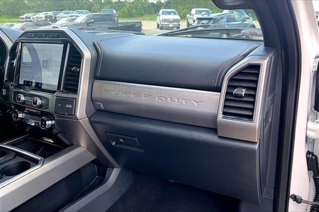 2022 Ford Super Duty F-450 DRW Platinum