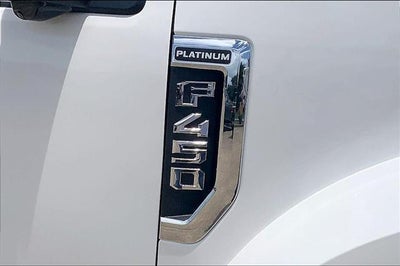 2022 Ford Super Duty F-450 DRW Platinum