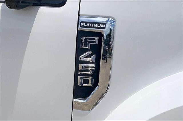 2022 Ford Super Duty F-450 DRW Platinum