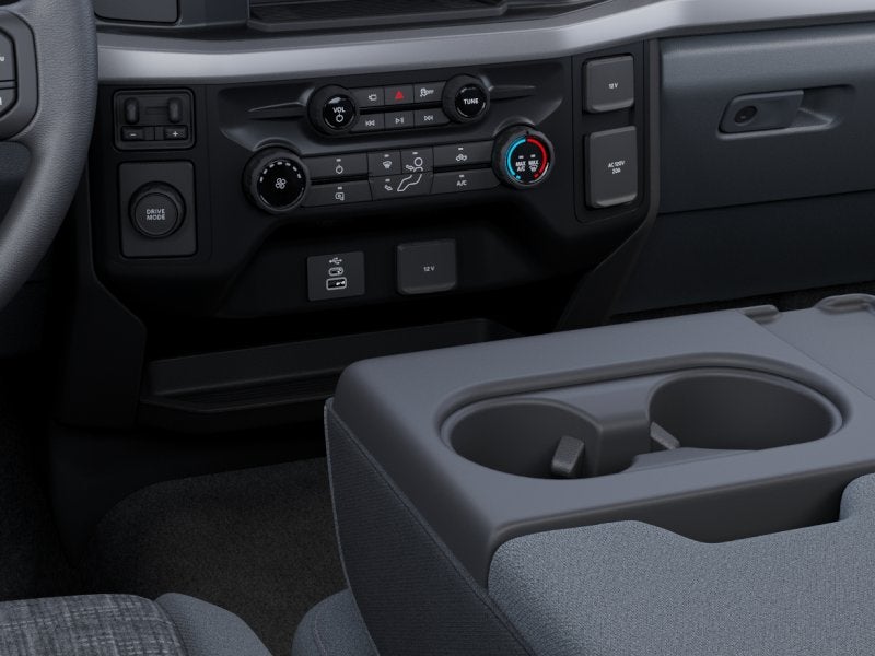 2027 Ford Super Duty F-250 SRW XLT