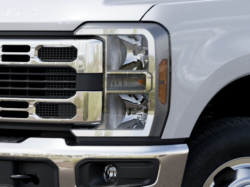 2027 Ford Super Duty F-350 DRW XLT