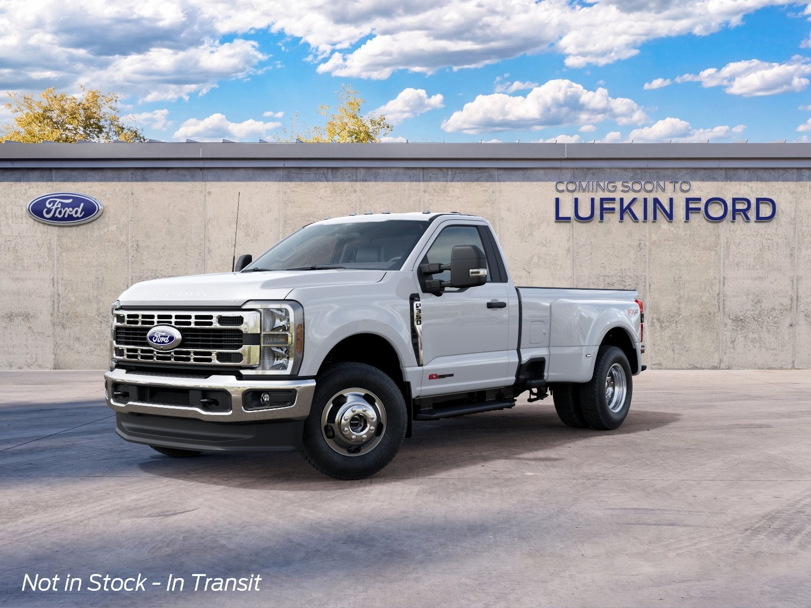 2027 Ford Super Duty F-350 DRW XLT